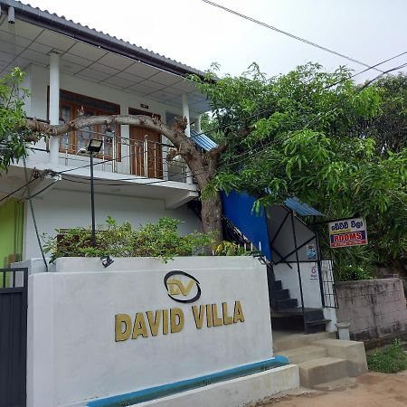 David Villa Anuradhapura Luaran gambar