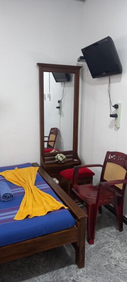 David Villa Anuradhapura Luaran gambar