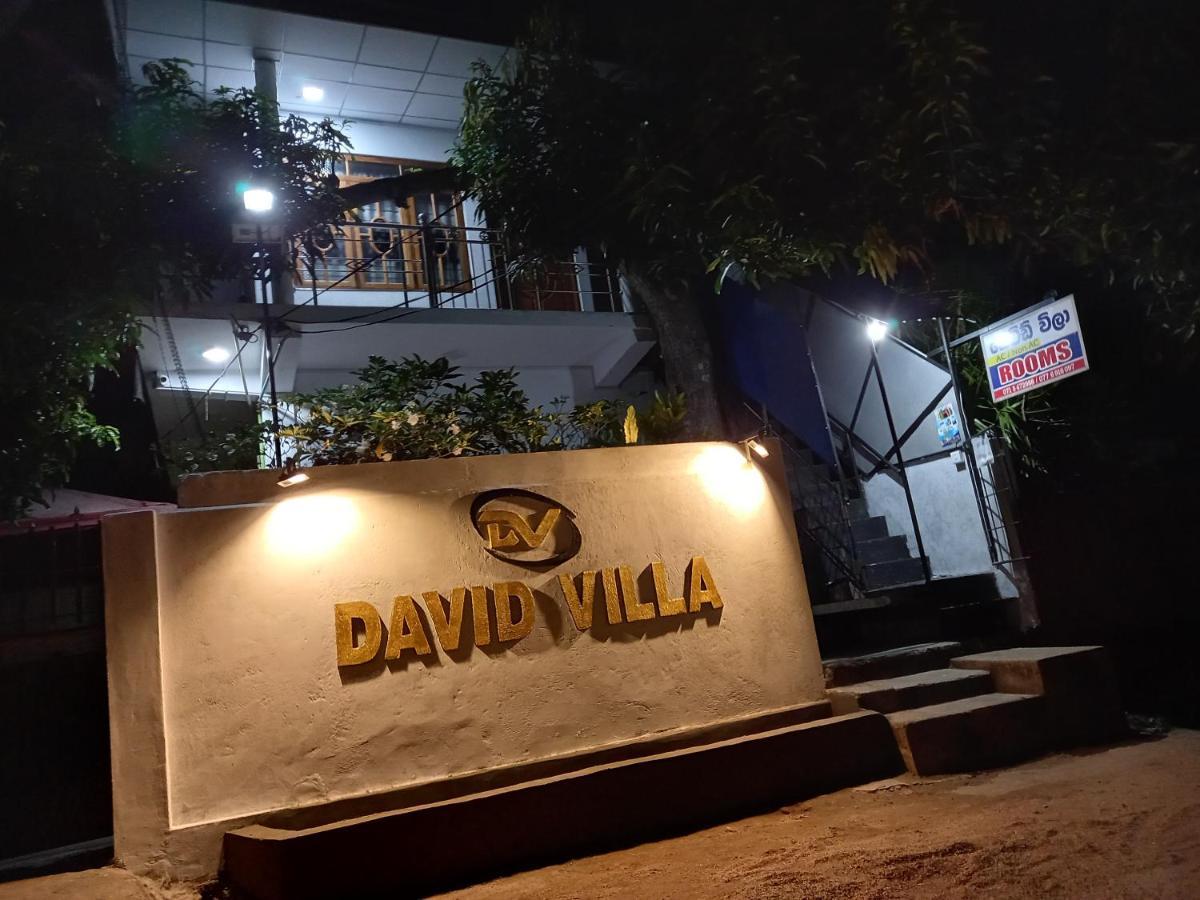 David Villa Anuradhapura Luaran gambar